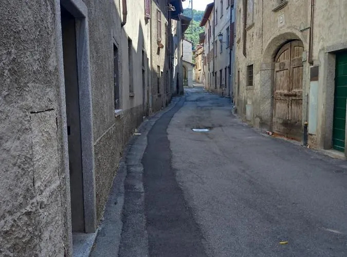 Cortile Di Natalia Lägenhet Canzo